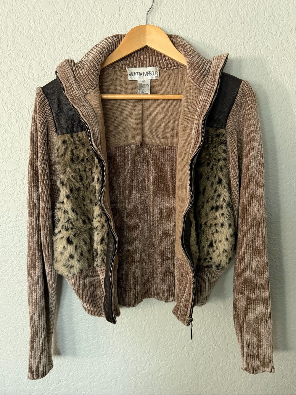 Vtg Victoria Harbour leather & Faux Fur Panel Teddy Jacket in Taupe and brown - Picture 3 of 4